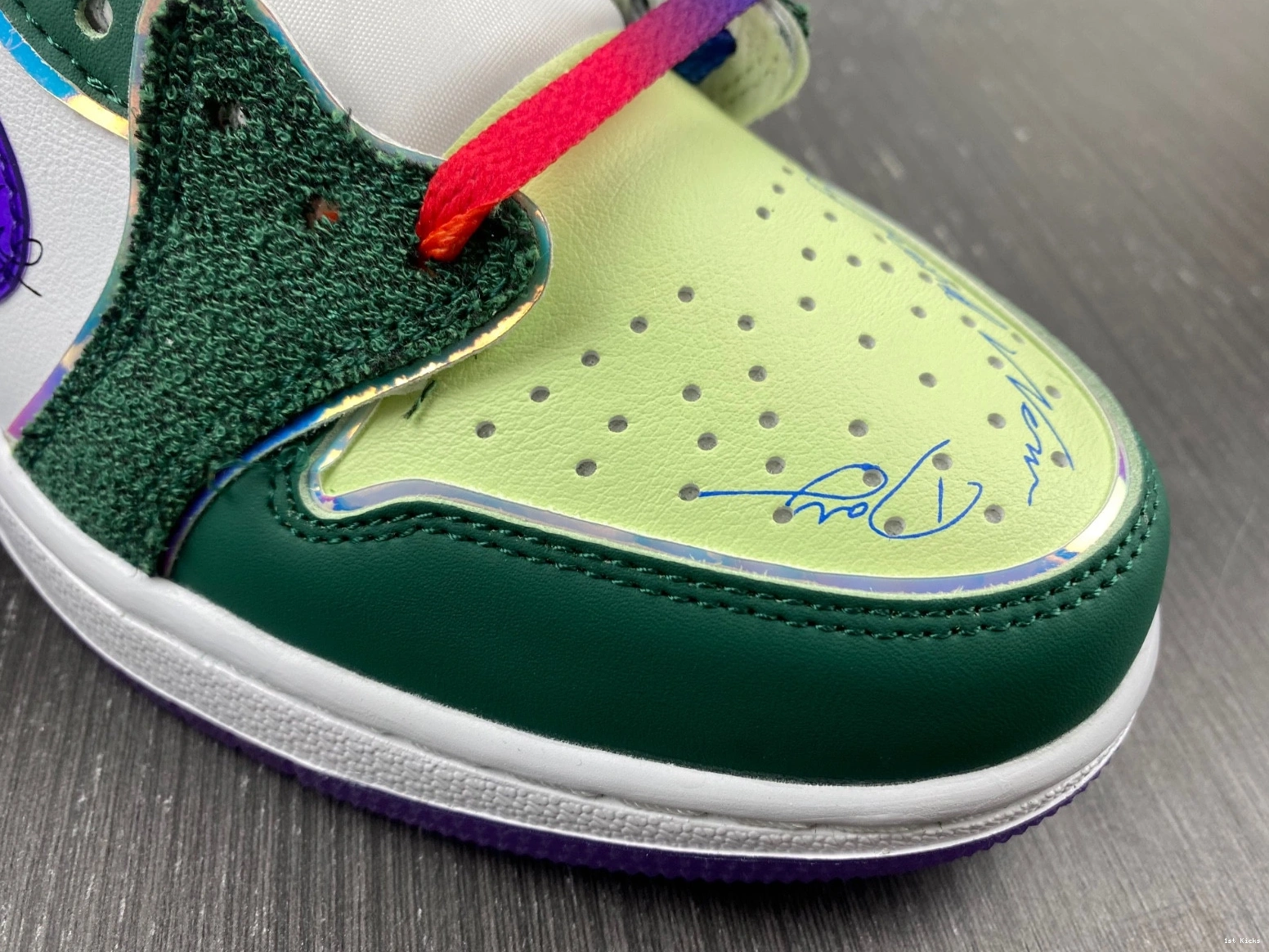 Low (2023) 1 FD9665-351 OG - Jordan Retro Doernbecher 1210